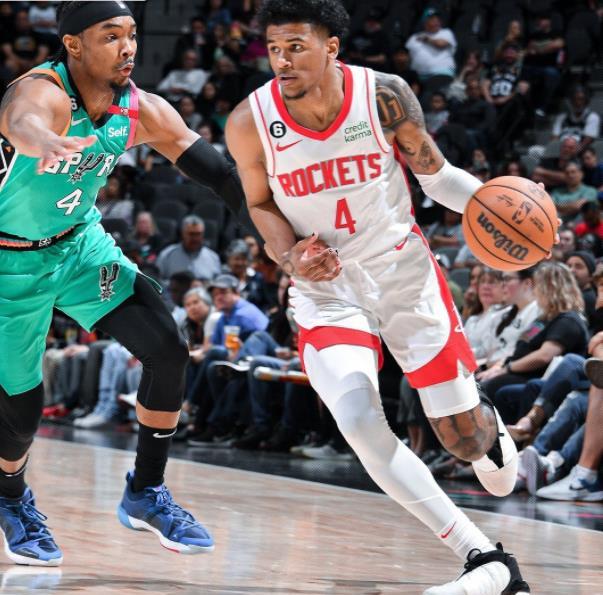 火箭横扫雄鹿，乔治扛起全队