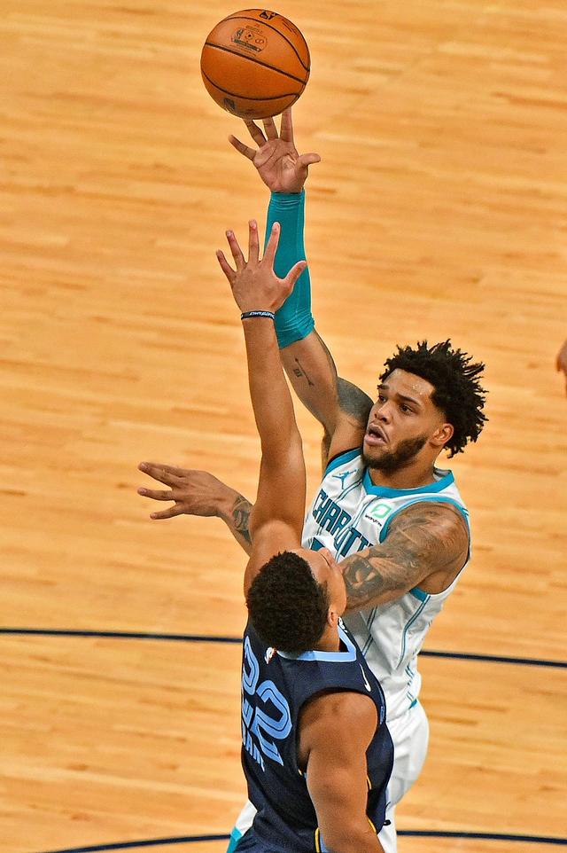 AYX官方直播-关于太阳轻取灰熊，麦科勒姆惊艳四座的信息