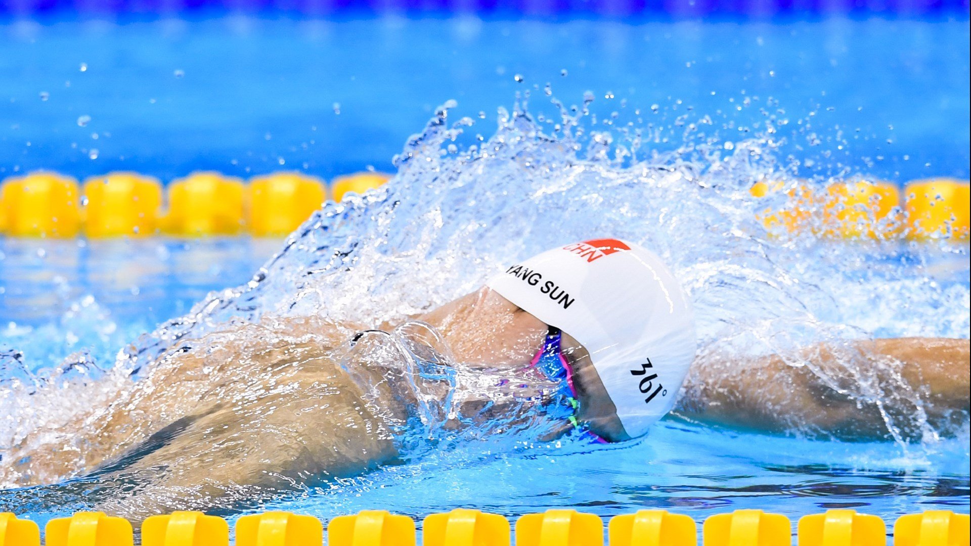 雷霆之怒难撼天山壁垒，新疆队全面压制，塔图姆节奏尽在掌握