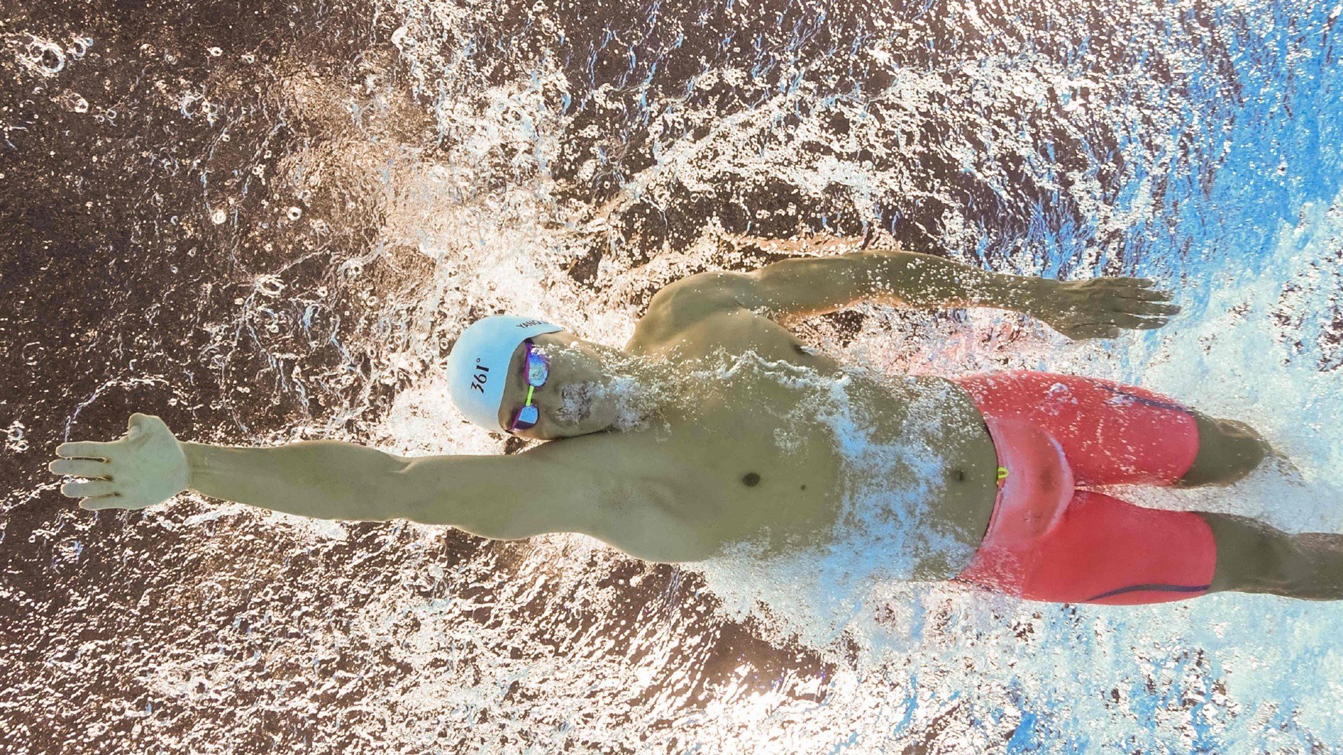 英超争冠之夜,利拉德为何完美?跨界叙事中的体育精神共鸣